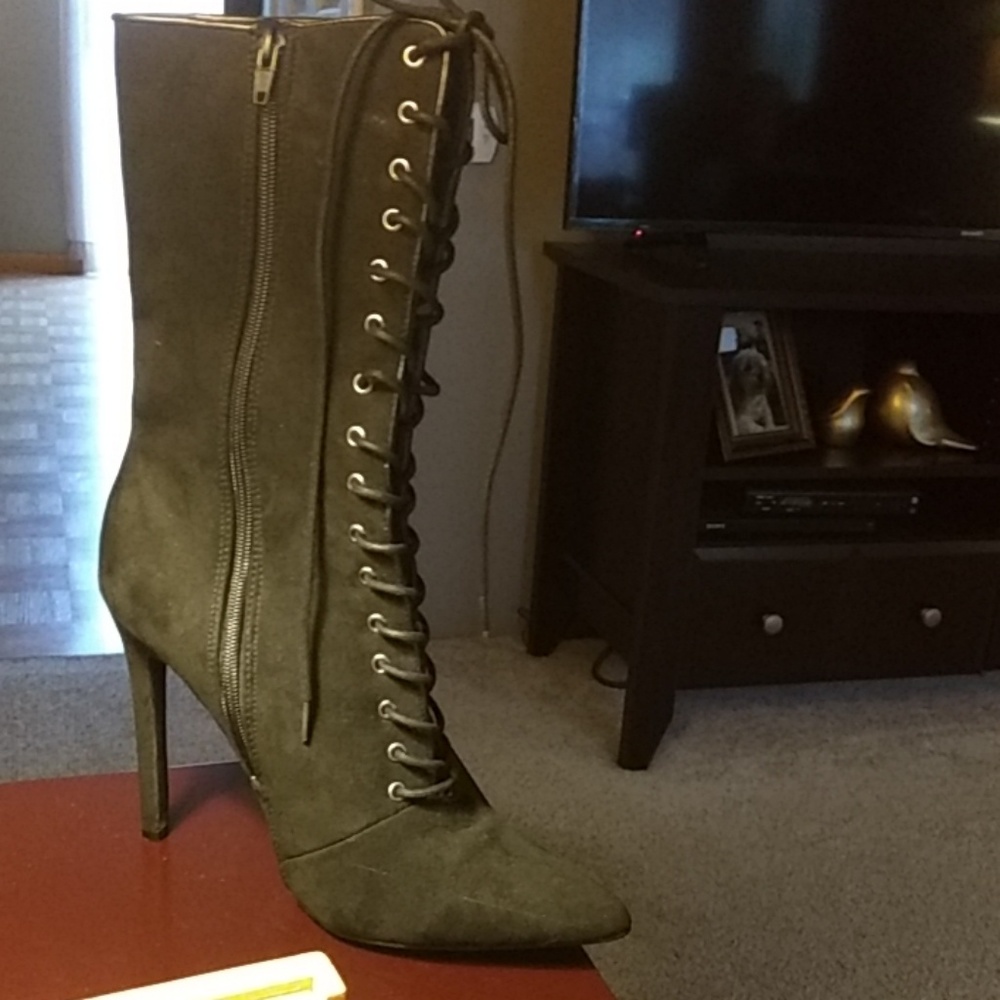 Liliana boots